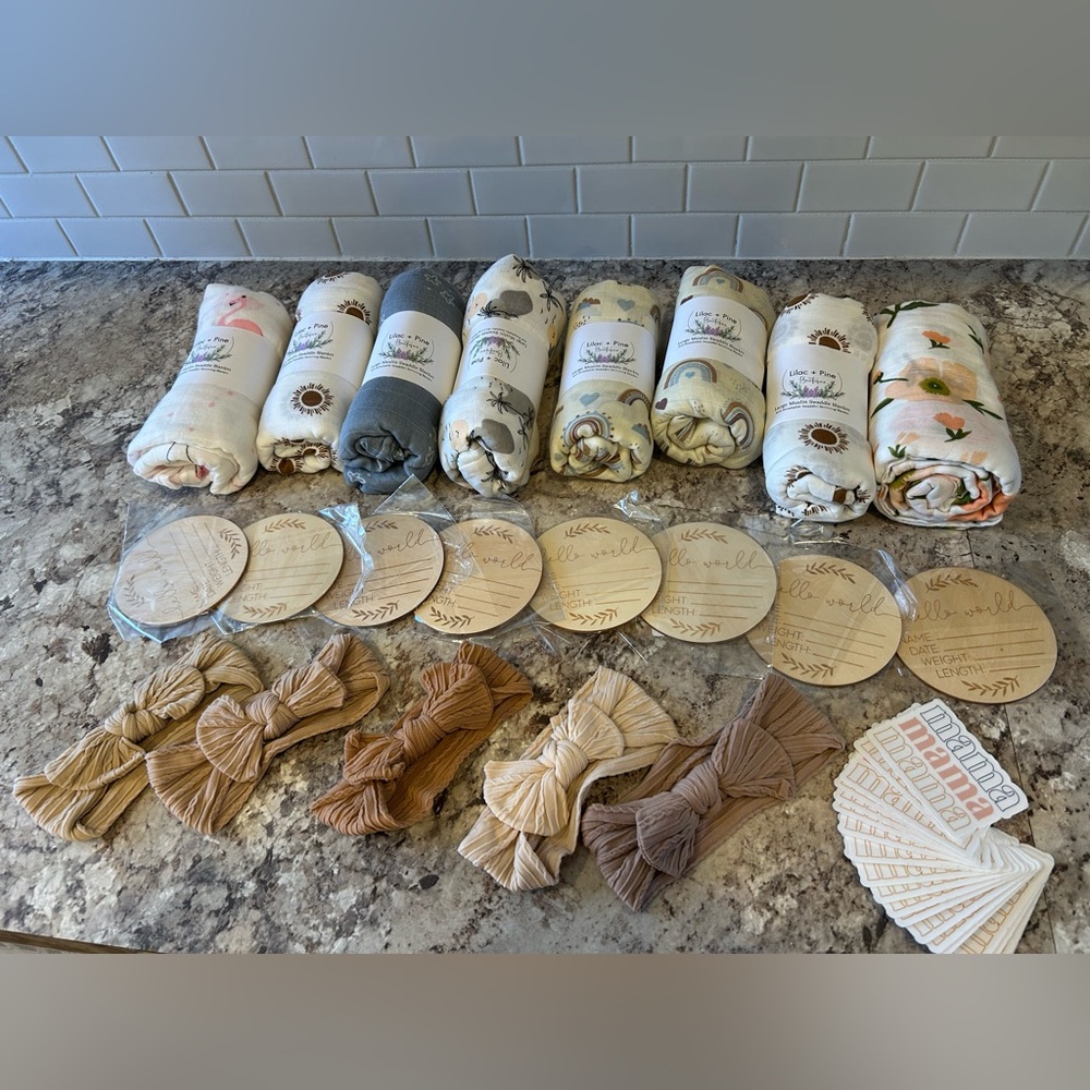 Lot: Assorted Baby Swaddle Blankets, Hello World Announcement,Bows,stickers